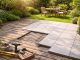 découvrez comment rénover votre terrasse facilement et sans tout démolir grâce à nos conseils pratiques et astuces étape par étape.